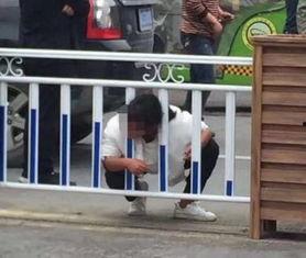 栏杆吃瓜事件后续