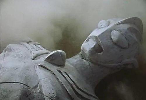 吃瓜迪迦奥特曼