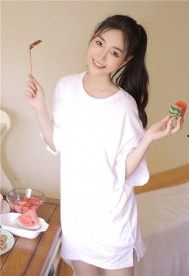 美女吃瓜台湾,瓜果飘香尽享夏日盛宴